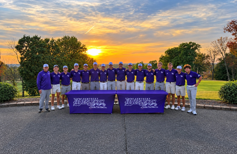 Kentucky-Wesleyan-Golf-Team-at-Sunset